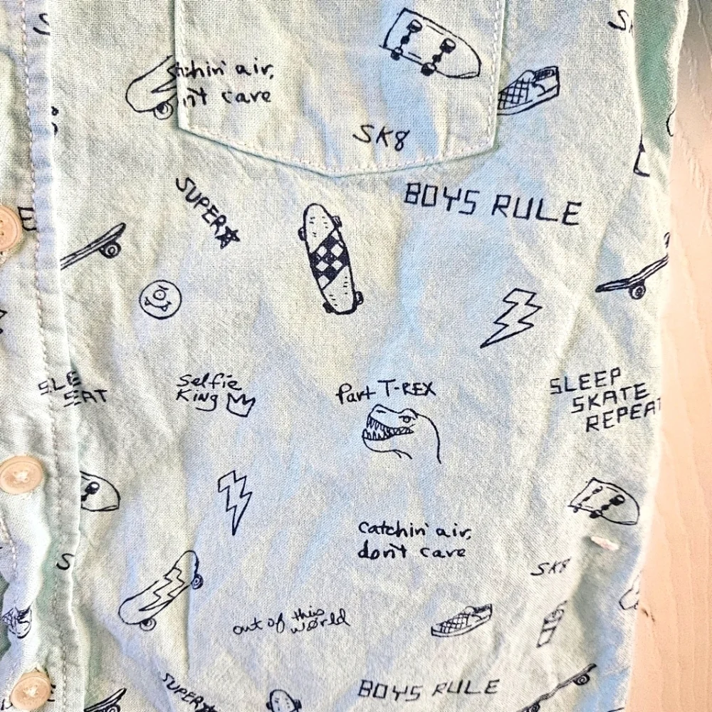 Osh Kosh Boys Skater Themed Button Down Shirt Size 10